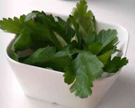 parsley - Lebanese Vegan Kibbeh ingredients